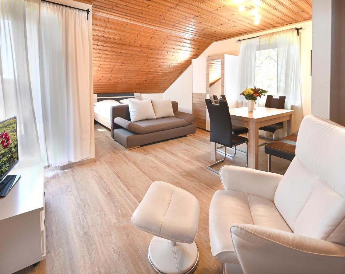 Pension Schoepke Бад-Штаффельштайн Екстер'єр фото